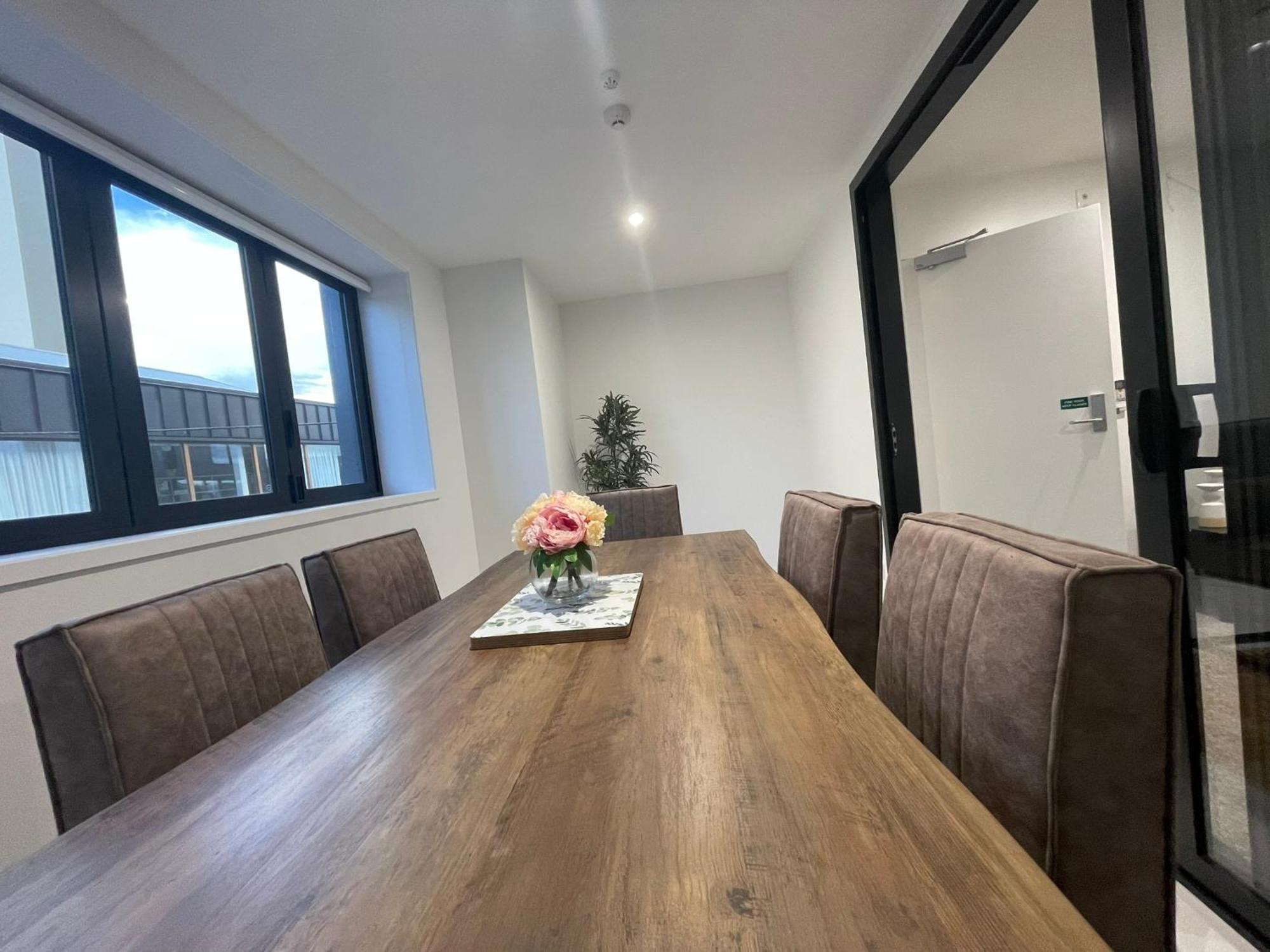 Luxury Cbd 2 Bed Near Riverside Market Free Parking! Крайстчёрч Экстерьер фото